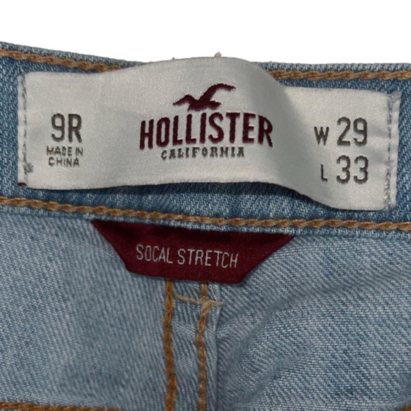 Hollister Light Wash Flare Jeans - Picture 3 of 3